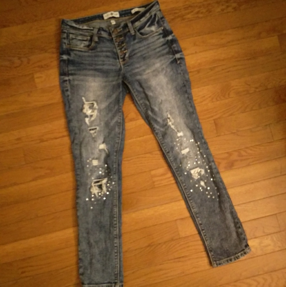Black Daisy Gemstone Ripped Jeans